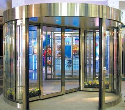 匠心之门 从东莞酒店大门到中山酒店旋转门的华彩演进